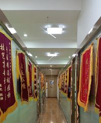 -苗医生专业祛痘·皮肤管理