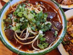 -拈签一笑黄牛肉辣卤串串
