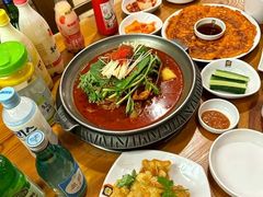 -喇喇排骨火锅·传统韩式脊骨汤(望京西园总店)