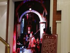 -东方明珠老上海8号餐厅