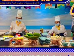 -金马门国际美食百汇(珞喻路店)
