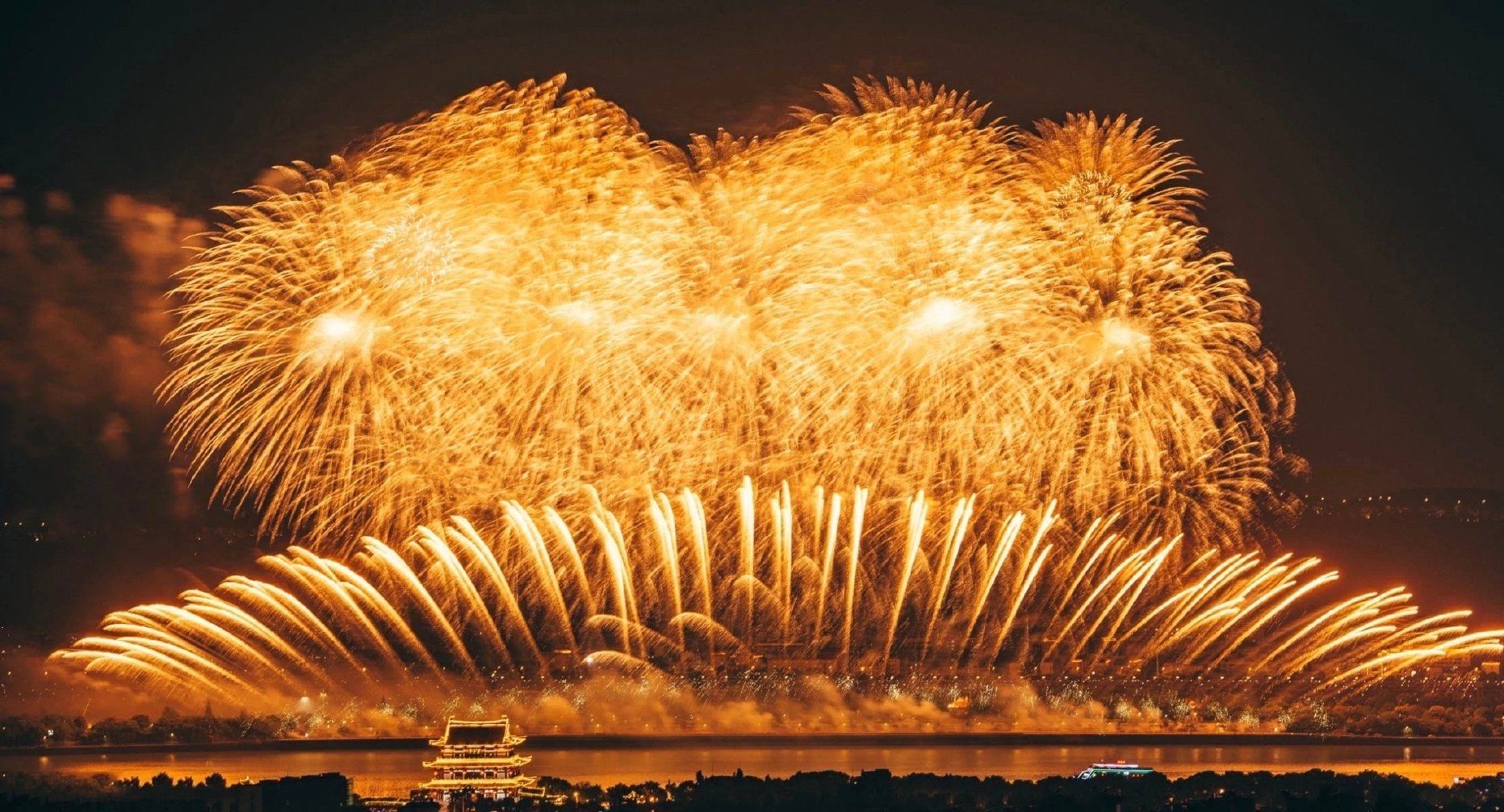 什么时候还能看到长沙的烟花🎆