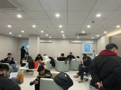 -上海大学附属上海和平眼科医院