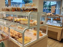 面包甜点陈列柜-85度C(青岛燕儿岛店)