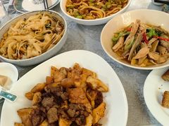 -汗腾格里·风味餐厅(新疆驻京办店)