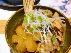 鰤鱼头萝卜汤-达摩君日本料理(泰海花园小区店)
