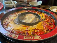 红白鸳鸯锅-矮板凳老火锅(宽窄巷子店)