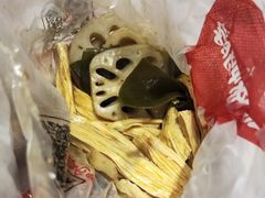 -绝味鸭脖(平山道店)