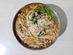 -正宗杨记普洱酸醋米线(总店)