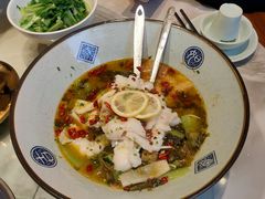 -绿草地·湘菜(酃湖师院店)