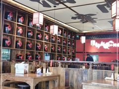 大堂-先启半步颠小酒馆(白麓里店)