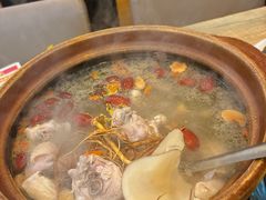 -东记炭炉·海鲜鸡煲(龙华店)
