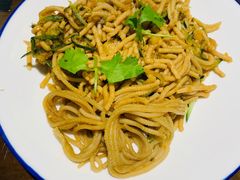 -东口码头·烧鸽子·鱼头泡饼·地方菜(金鹰悦城店)