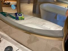 -上海佘山世茂艾美酒店