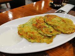 西葫芦饼配酸奶-TUK土耳其餐厅·下午茶(卢湾店)