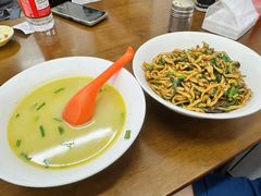 -三百碗宝应长鱼面(板仓街店)