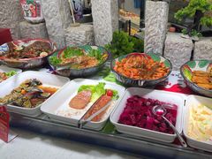 -四囍码头海鲜烧烤自助火锅(外滩南京东路悦荟广场店)