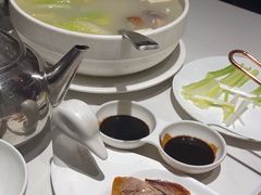 -皇城根·鲁菜济南菜·吊炉烤鸭·炒鸡鱼头(济南旗舰店)