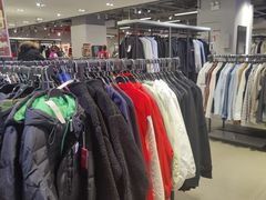 -唯品会(北京国瑞城店)