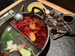 -三出山火锅(南京万象天地店)
