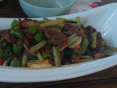 小炒黄牛肉-YAFEE雅菲·粤菜·湘菜·融合菜(魏公村店)