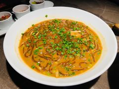 沙蒜烧豆面-新荣记(BFC外滩金融中心店)