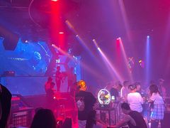-TT CLUB 酒吧