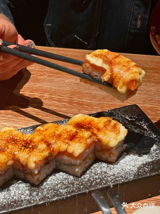 稻前Taoki(方圆荟店)焦糖三文鱼押箱寿司图片