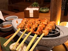 -三亚艾迪逊酒店·海滩烧烤 BARBACOA·现场乐队·浪漫晚餐·烧烤海鲜