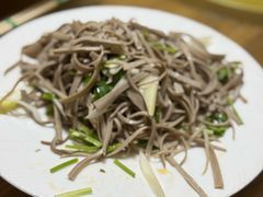 -溢心园香河肉饼总店