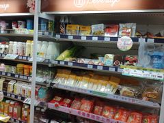 -全家便利店(申江路站店)