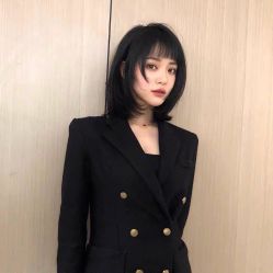 -时尚殿堂明星门店