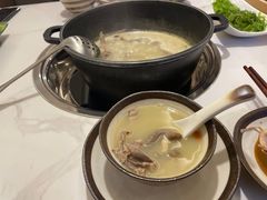 -汤宴·参须肚包鸡(南京路店)