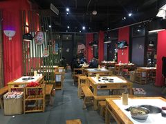 大堂-牛华八婆麻辣烫(龙湖U城店)