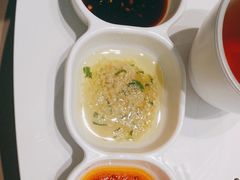 -洪氏嗨捞·广东猪肚鸡·椰子鸡火锅(西咸万象城店)