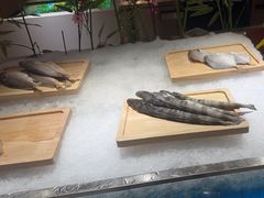 -腾阁自助餐厅(朝林广场店)
