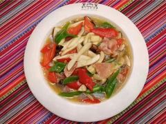 -香巴拉云南餐厅(华莱坞店)