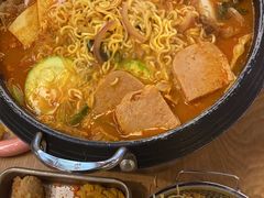 -WOW LUCKY创意韩料(龙阳广场店)