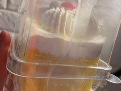 -红宝石·鲜奶小方·海派西点房(莘庄龙之梦店)