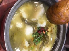 -周鱼小馆石锅酸菜鱼(活力汇店)