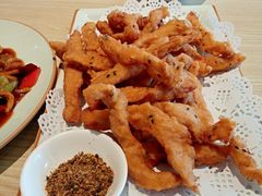 -小船渔村•大连菜•大连焖鱼(黄河路店)