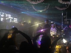 -MEGA PARTY CLUB