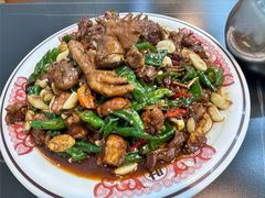 -郑小二山东特色炒鸡店(红小巷店)