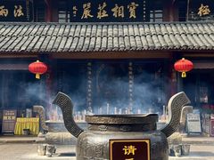 -峨眉山报国寺