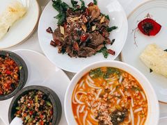 小锅米线-蝴蝶泉宾馆-中餐厅