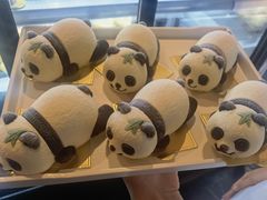 -雍容荟帝王蟹活龙虾展台自助(IFS黑金店)