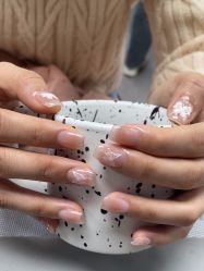 -芊屿芊浔美甲