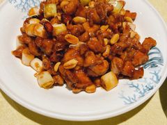 宫爆鸡丁-新侨小馆(东直门北小街店)