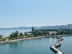 -莫内艺术岛海景咖啡