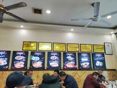 -刘胖娃鱼庄·特色肥肠鱼(杨家坪店)